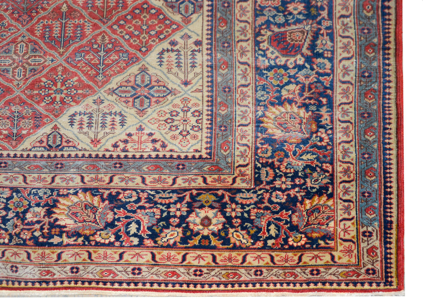 Early 20th Century Turkish Sivas Rug For Sale
