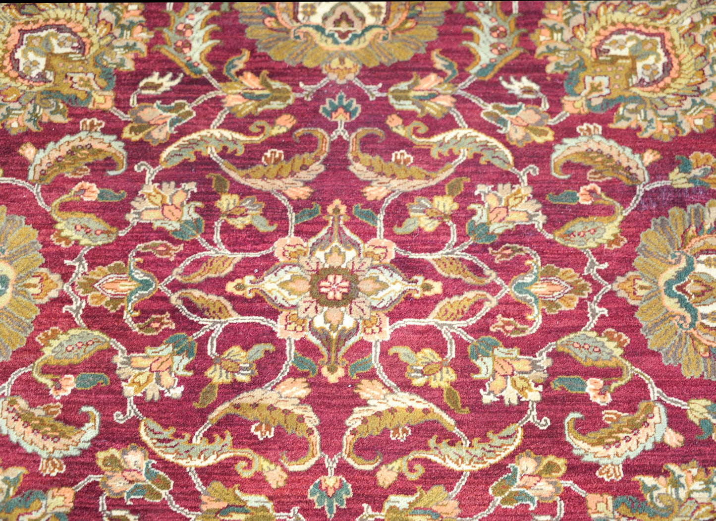 Indian Tabriz-Style Round Rug For Sale
