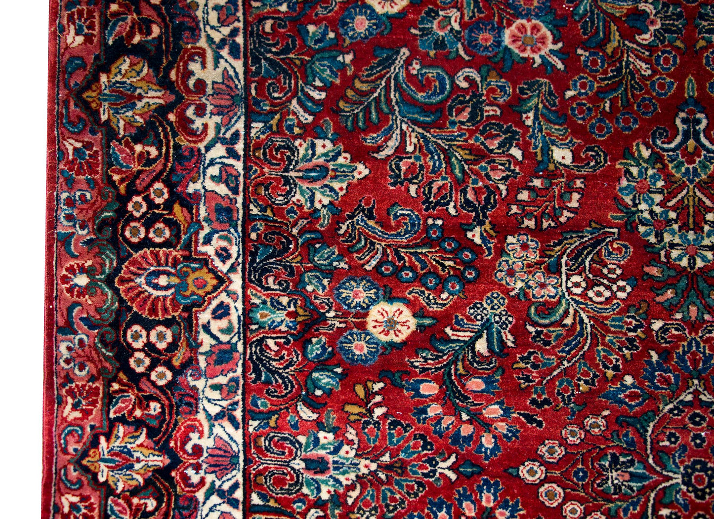 Early 20th Century Persian Sarouk Rug For Sale