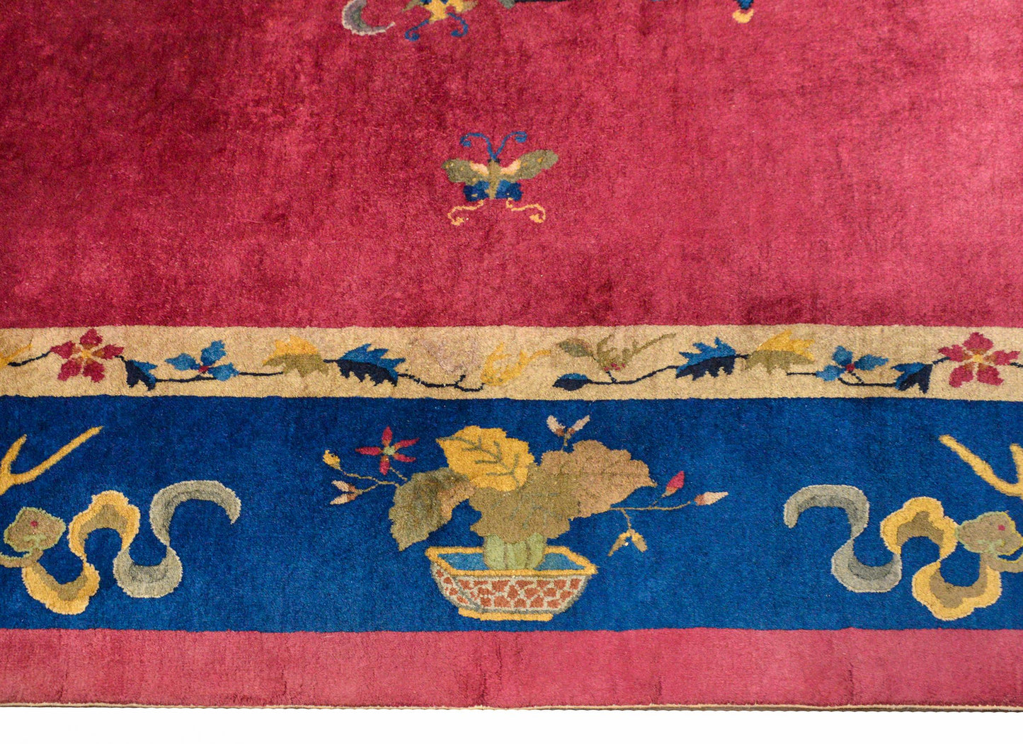 Beautiful Chinese Art Deco Rug For Sale