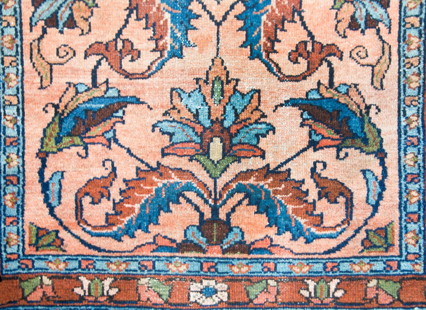 Early 20th Century Persian Lilihan Rug For Sale
