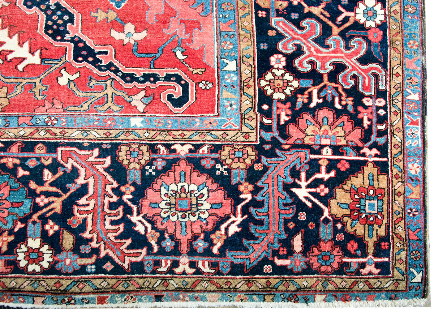 Late 19th Century Persian Serapi Rug For Sale