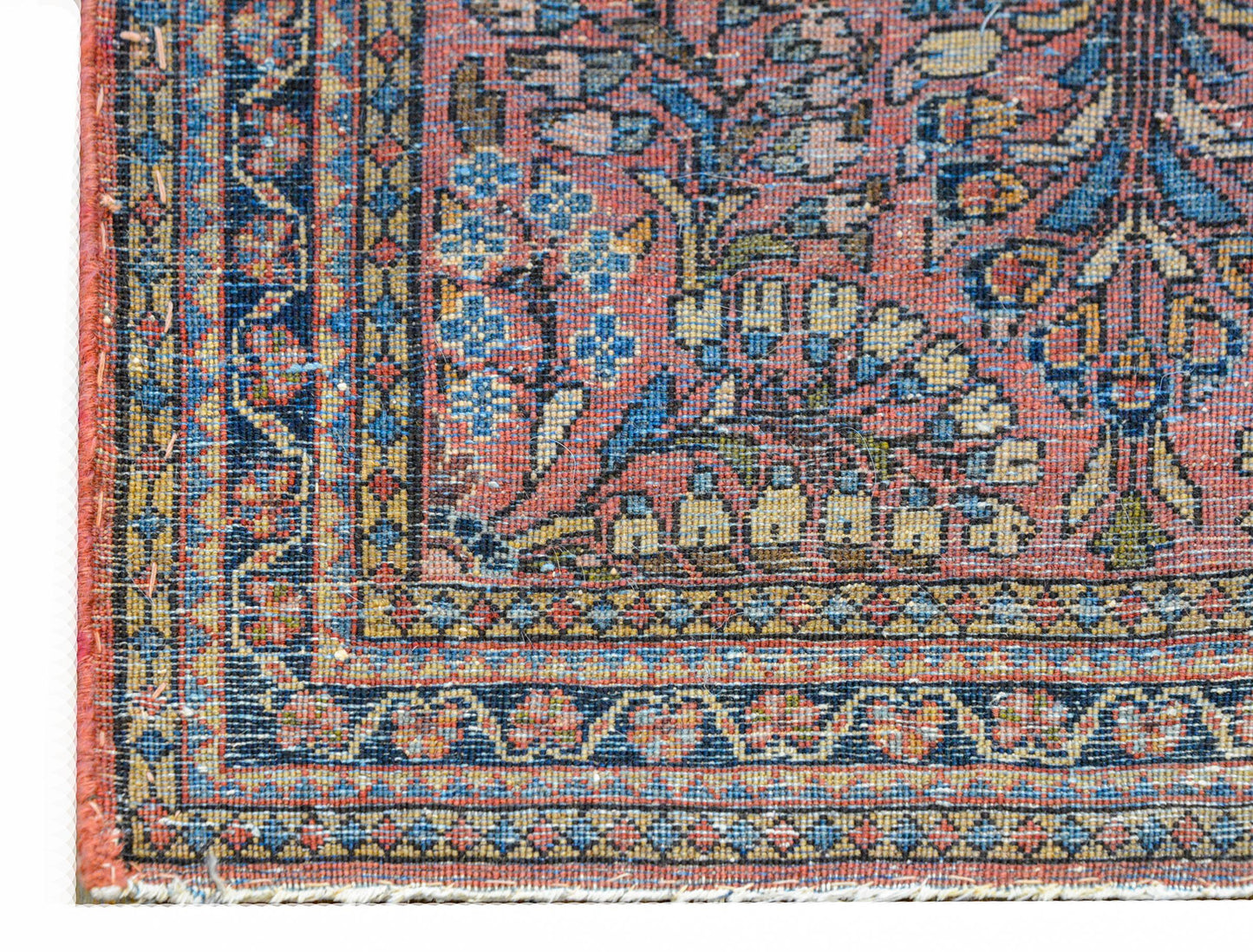 Petite Early 20th Century Sarouk Rug For Sale