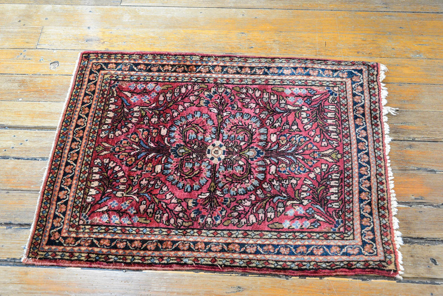 Petite Early 20th Century Sarouk Rug For Sale
