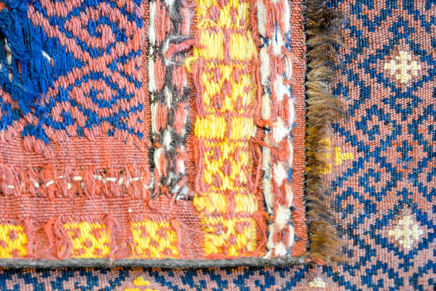 Early 20th Century Sumak Bag Face Rug For Sale