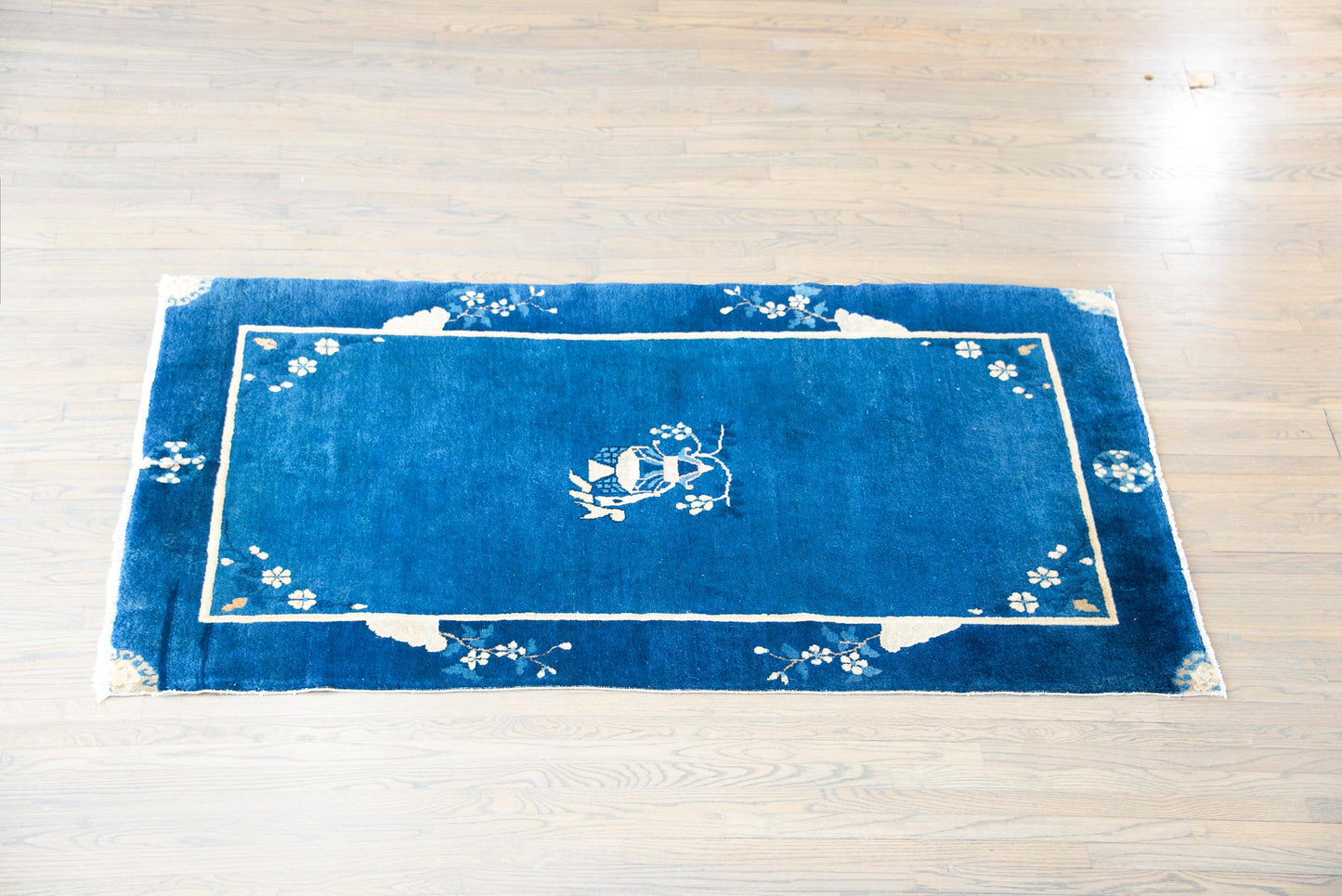 Early 20th Century Chinese Art Deco Rug For Sale