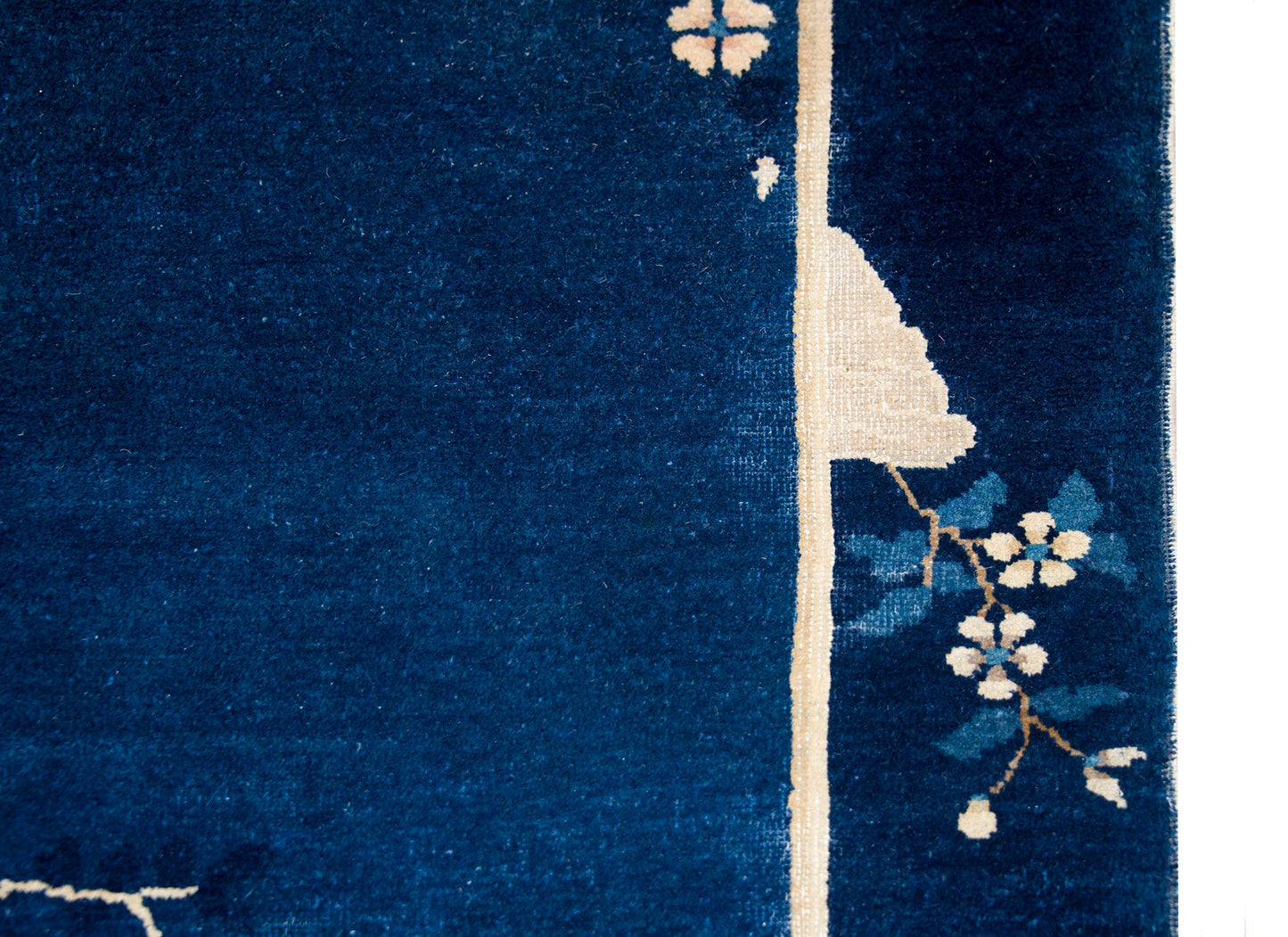 Early 20th Century Chinese Art Deco Rug For Sale