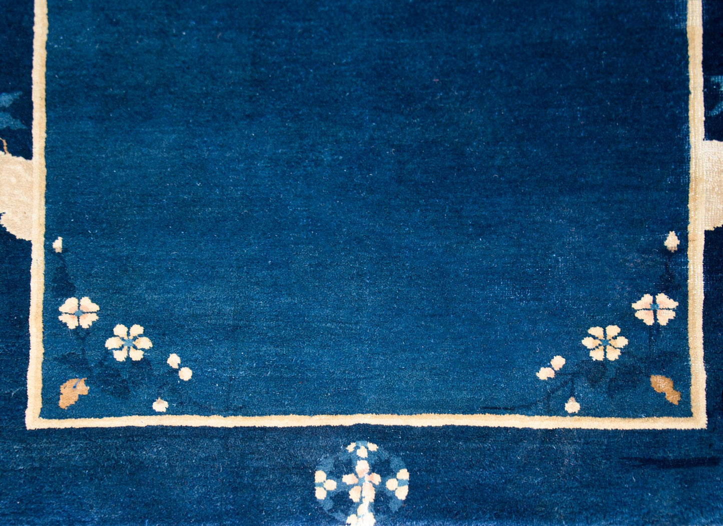 Early 20th Century Chinese Art Deco Rug For Sale