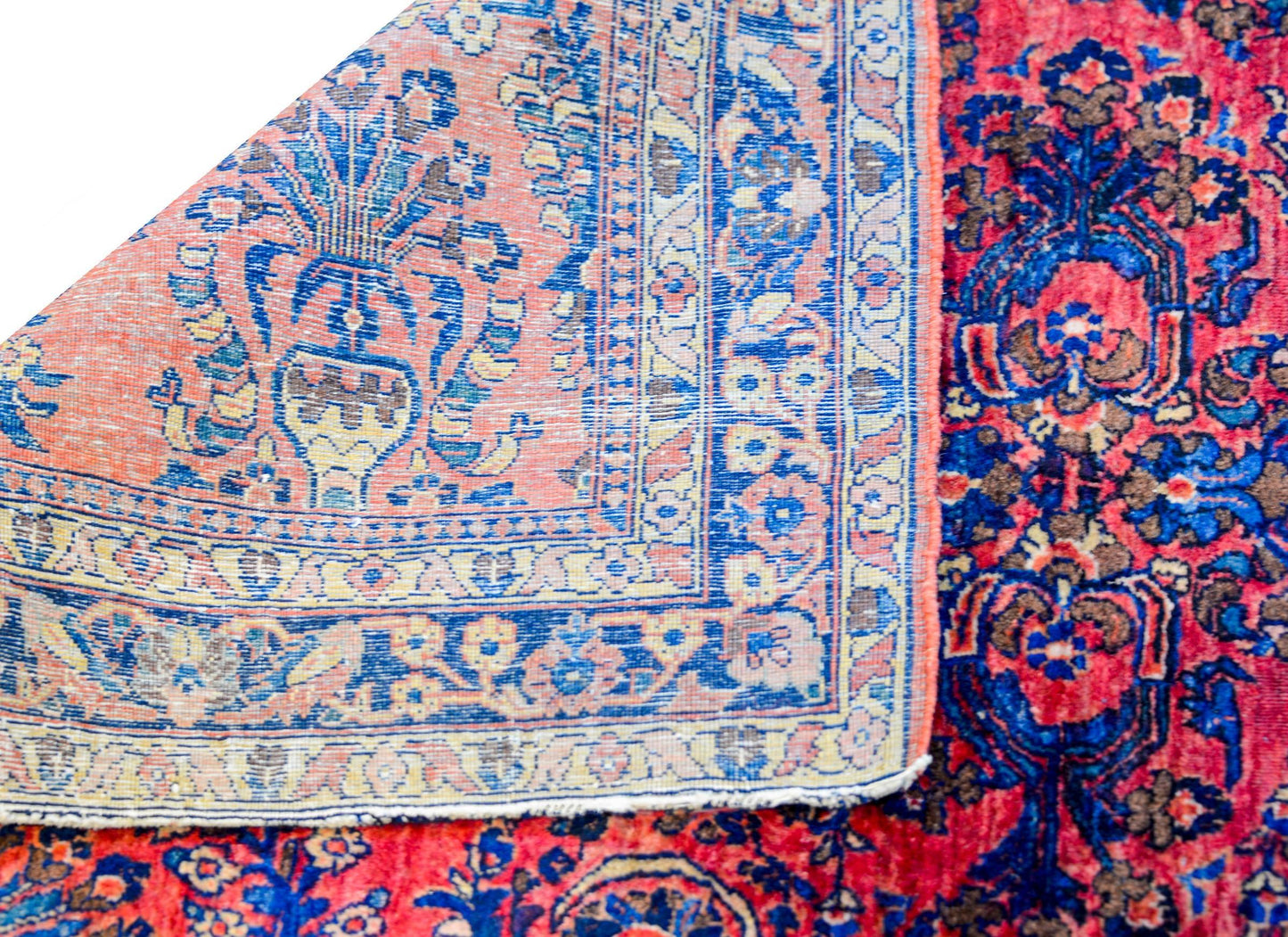 Beautiful Early 20th Century Sarouk Rug For Sale