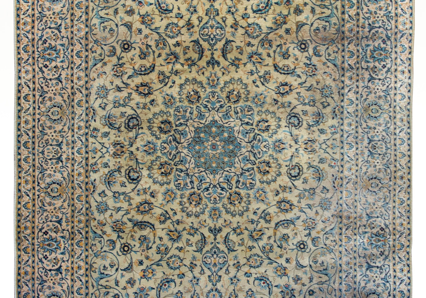 Early 20th Century Persian Kashan Rug For Sale