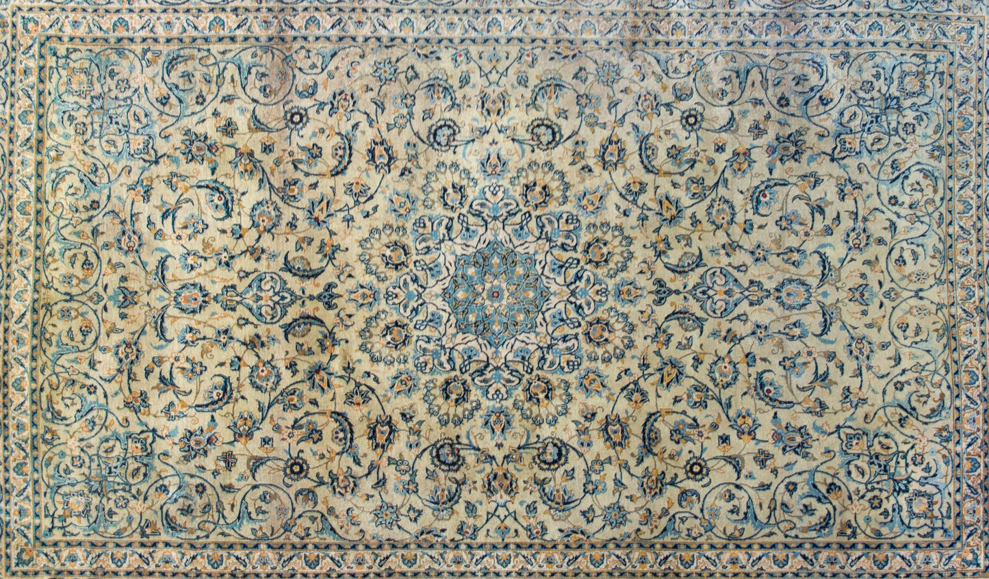 Early 20th Century Persian Kashan Rug For Sale
