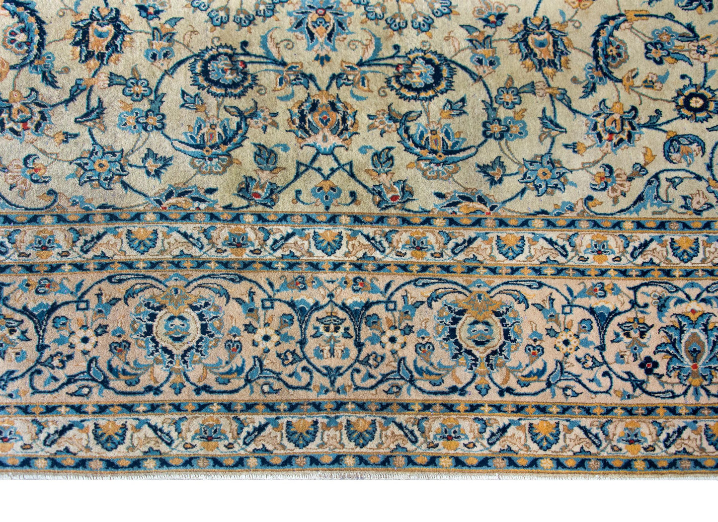 Early 20th Century Persian Kashan Rug For Sale