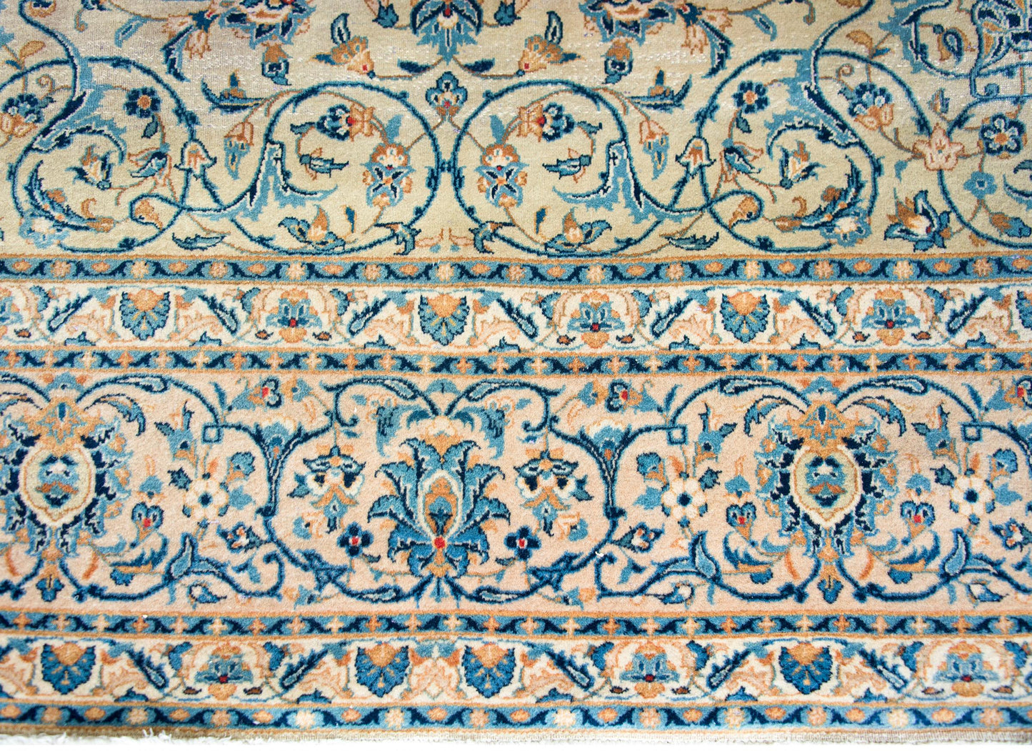 Early 20th Century Persian Kashan Rug For Sale