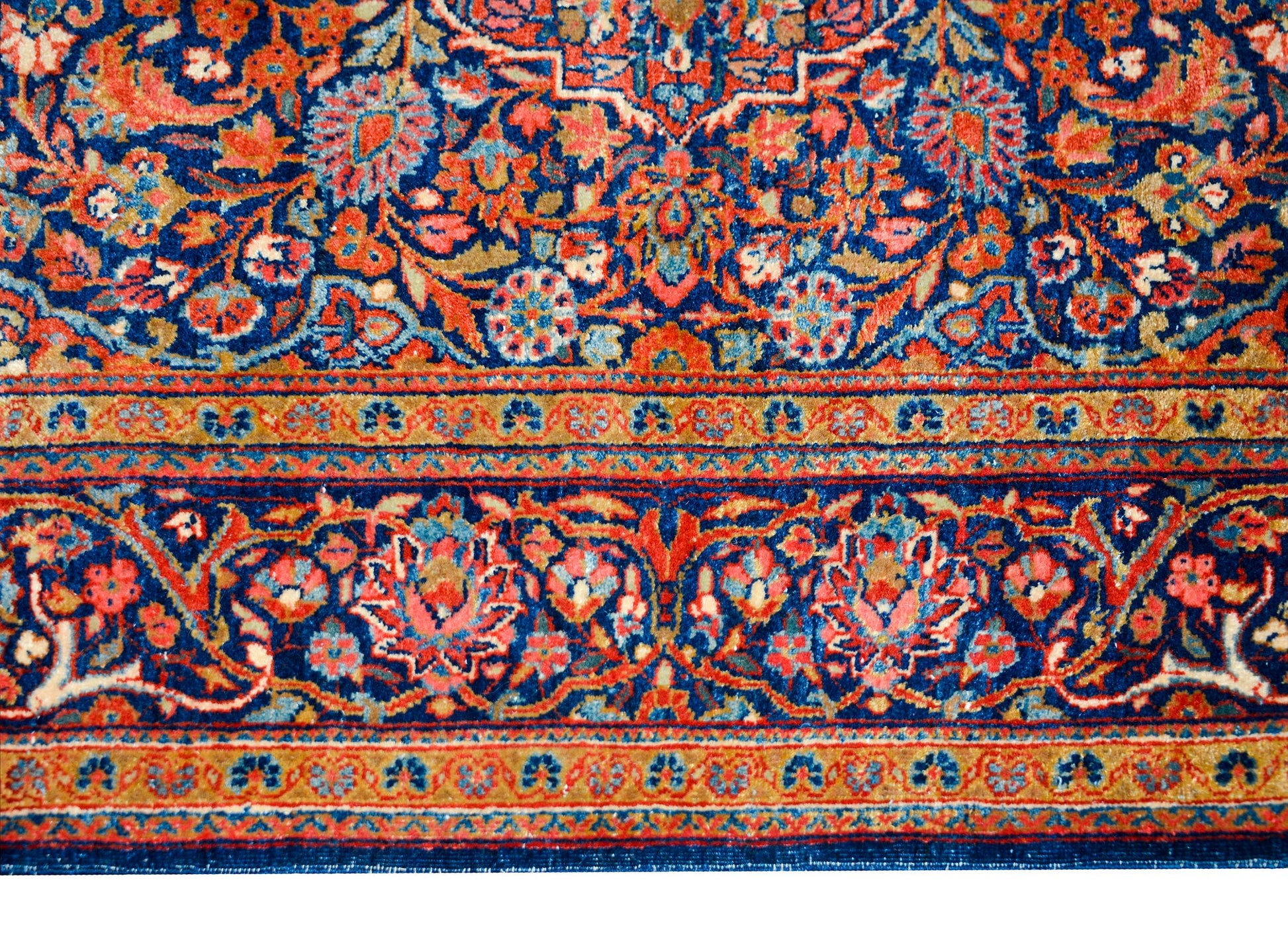 Early 20th Century Kashan Rug For Sale
