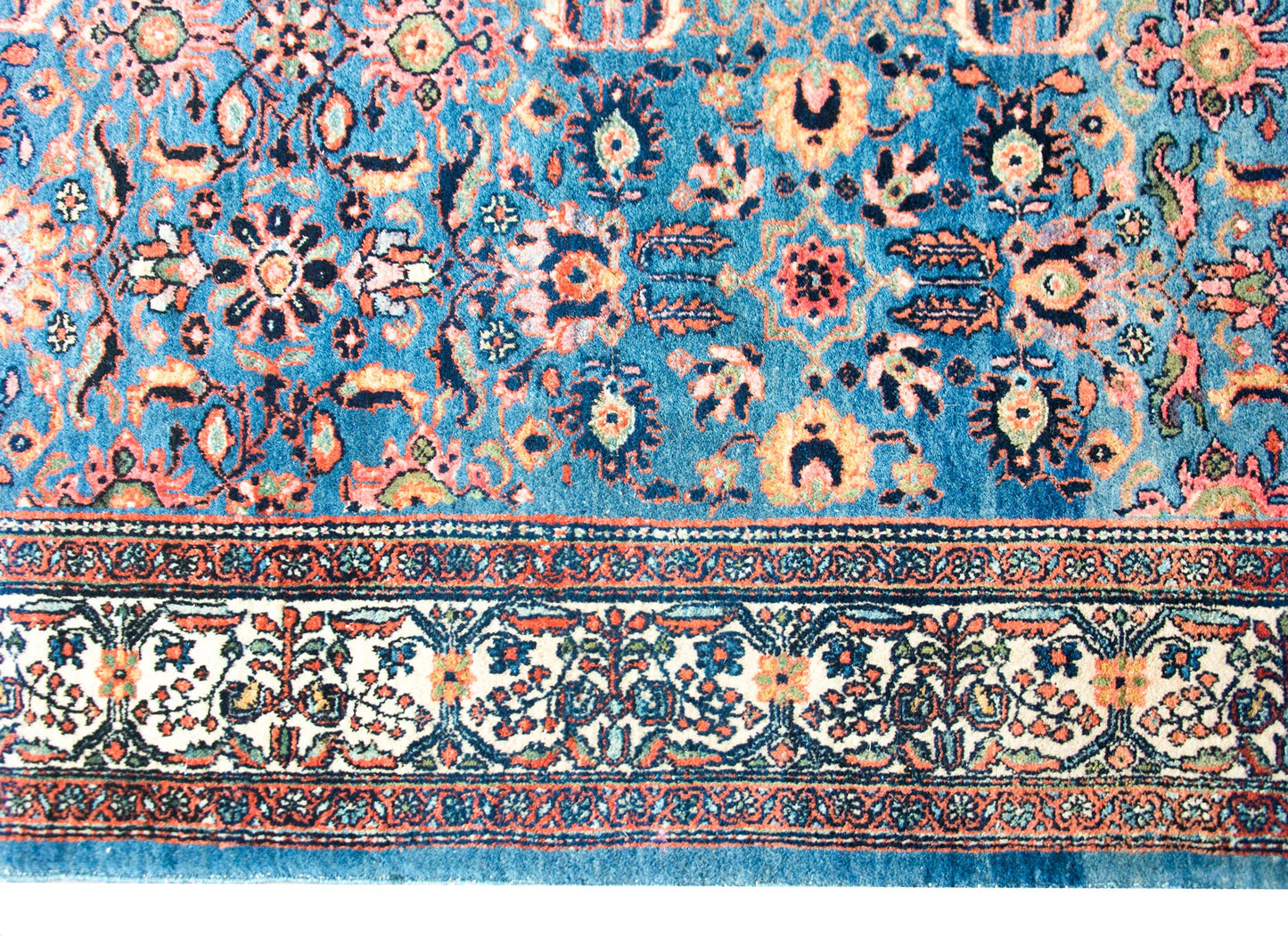Early 20th Century Persian Bibikibad Rug For Sale