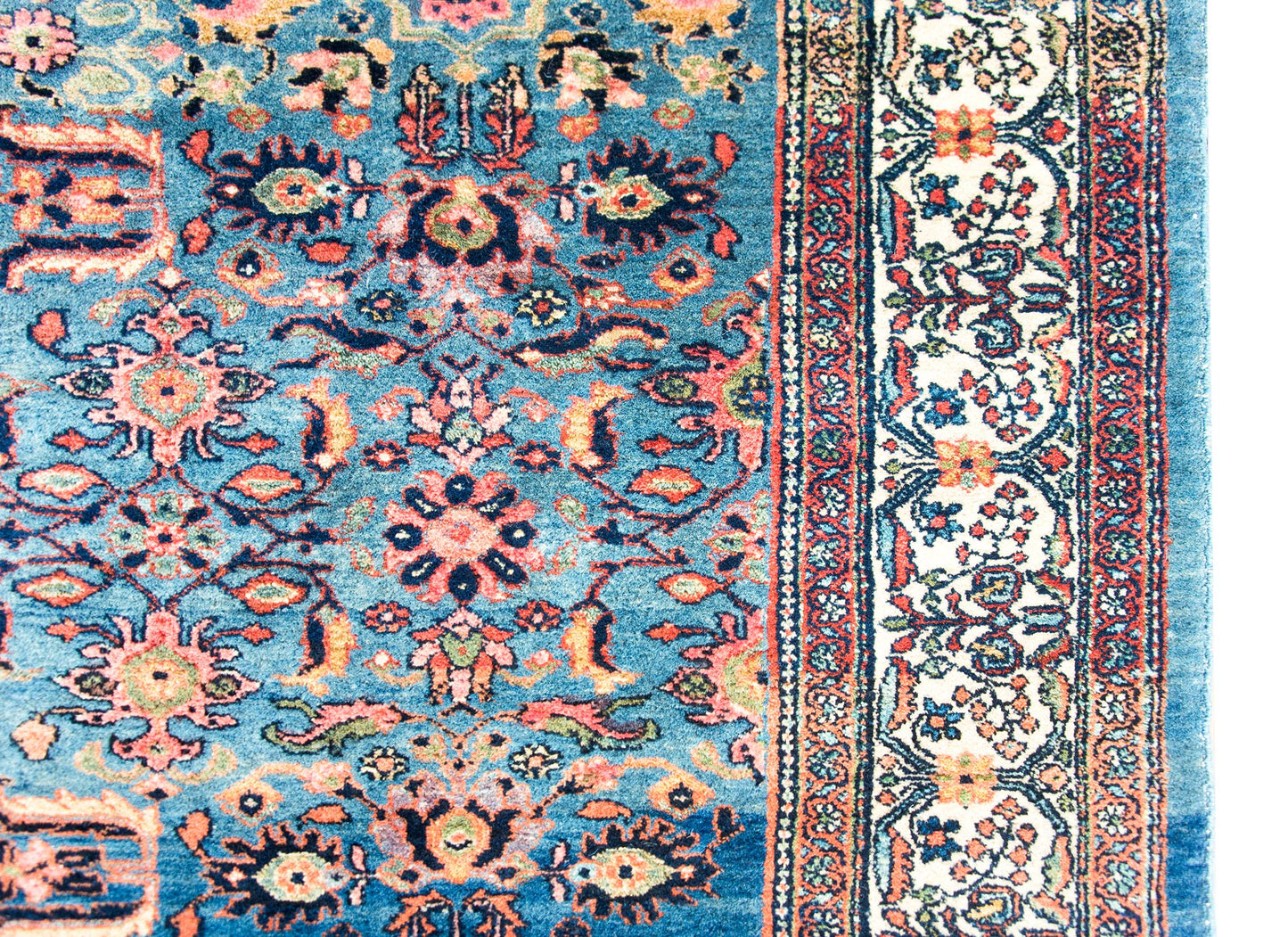 Early 20th Century Persian Bibikibad Rug For Sale