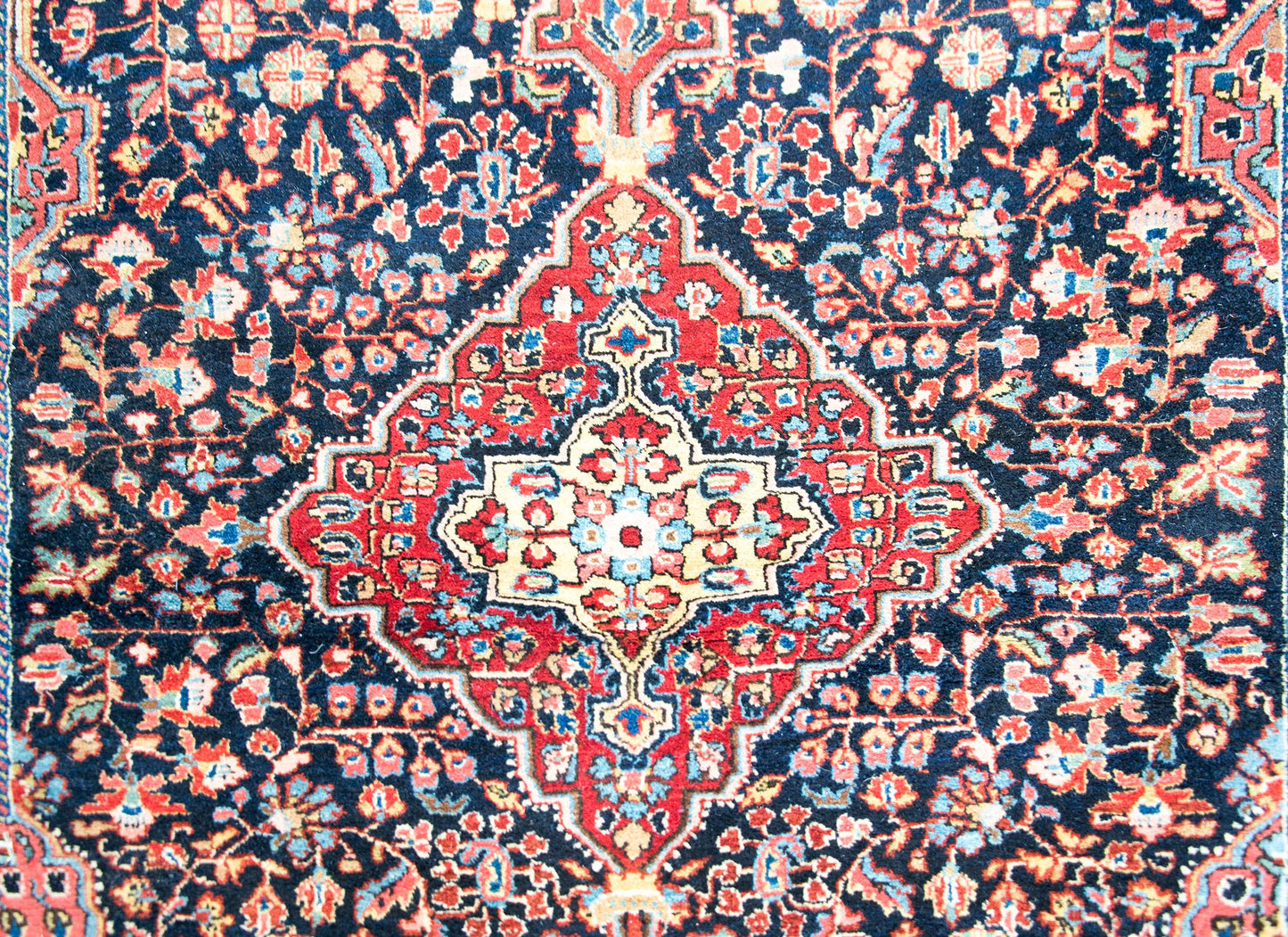 Early 20th Century Persian Bidjar Rug For Sale