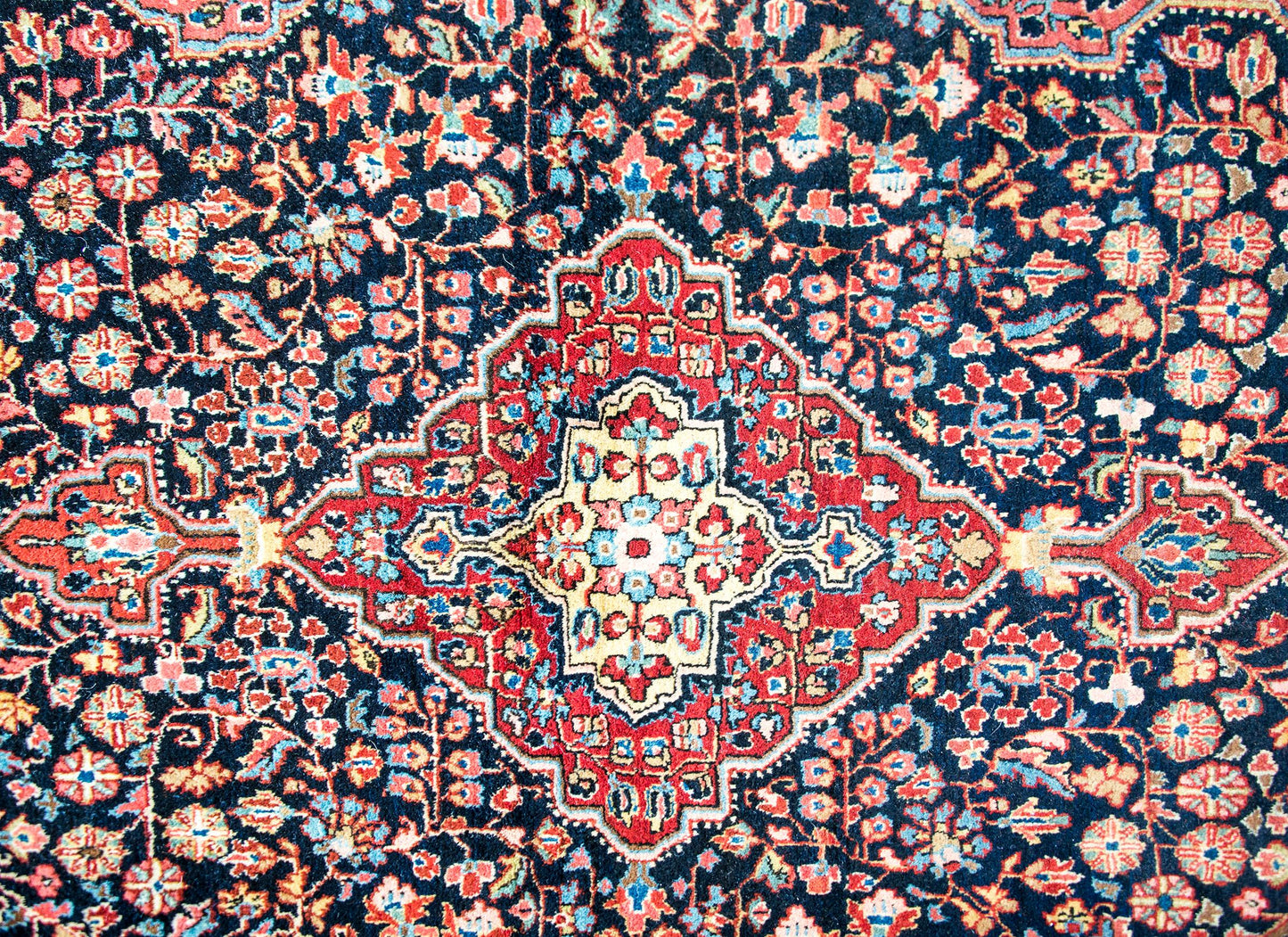 Early 20th Century Persian Bidjar Rug For Sale