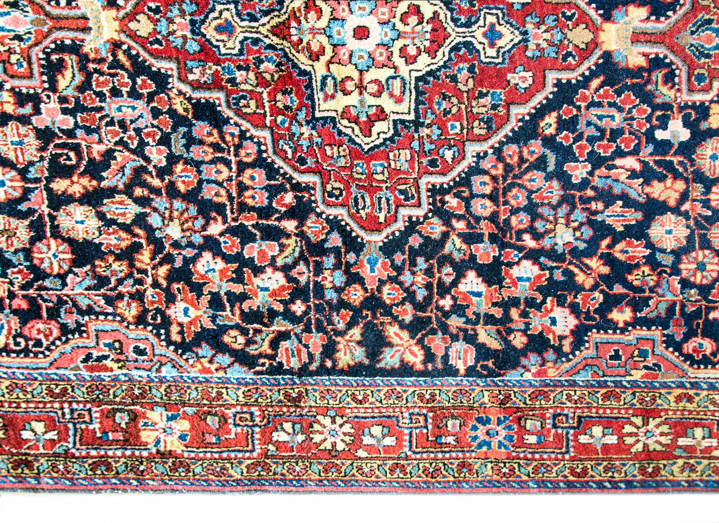 Early 20th Century Persian Bidjar Rug For Sale