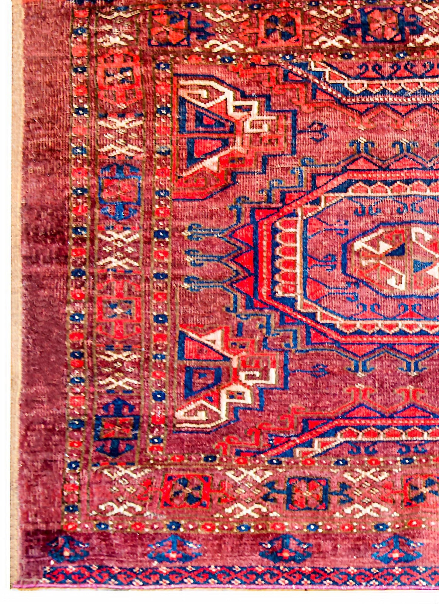 Wonderful Early 20th Century Juval Bag Face Rug For Sale