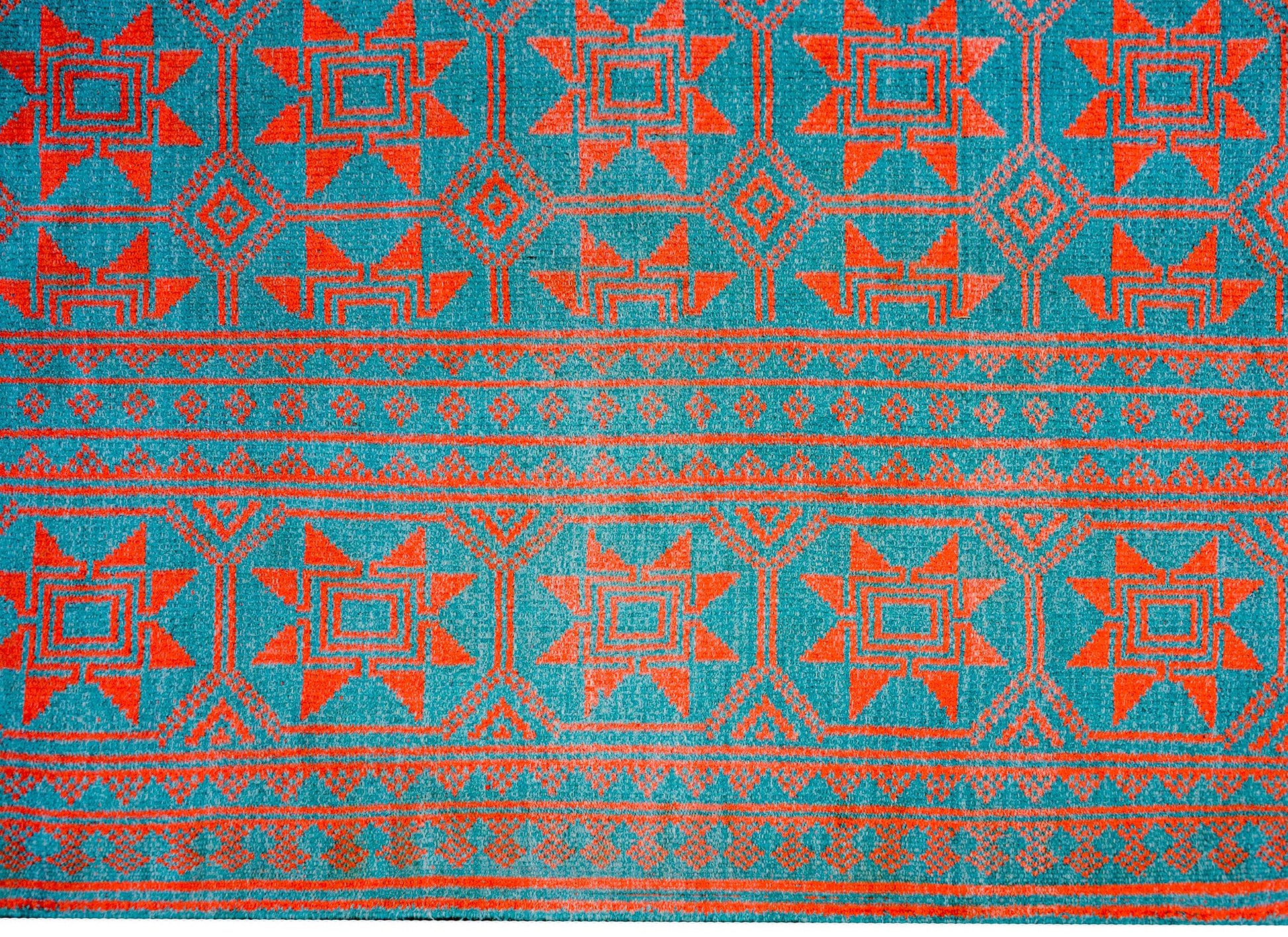 Amazing Reversible Early 20th Century Saveh Kilim Rug For Sale