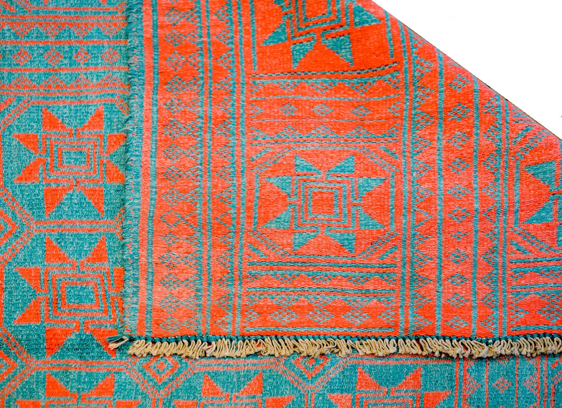 Amazing Reversible Early 20th Century Saveh Kilim Rug For Sale