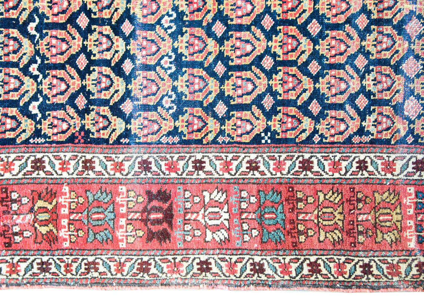 Early 20th Century Persian Bidjar Rug For Sale