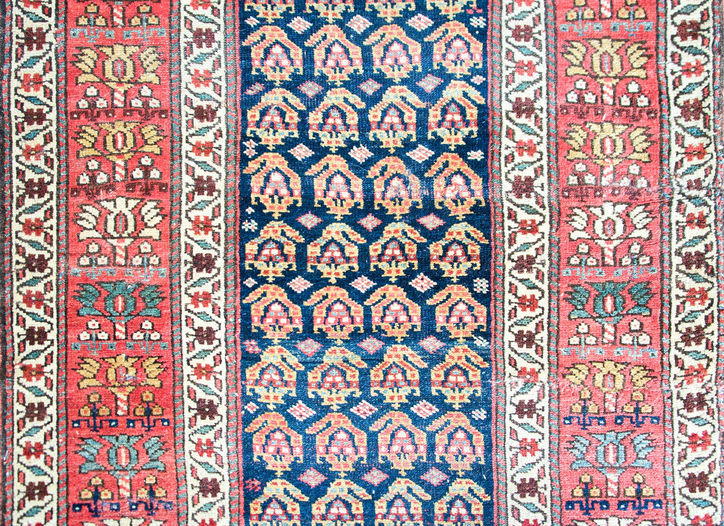 Early 20th Century Persian Bidjar Rug For Sale