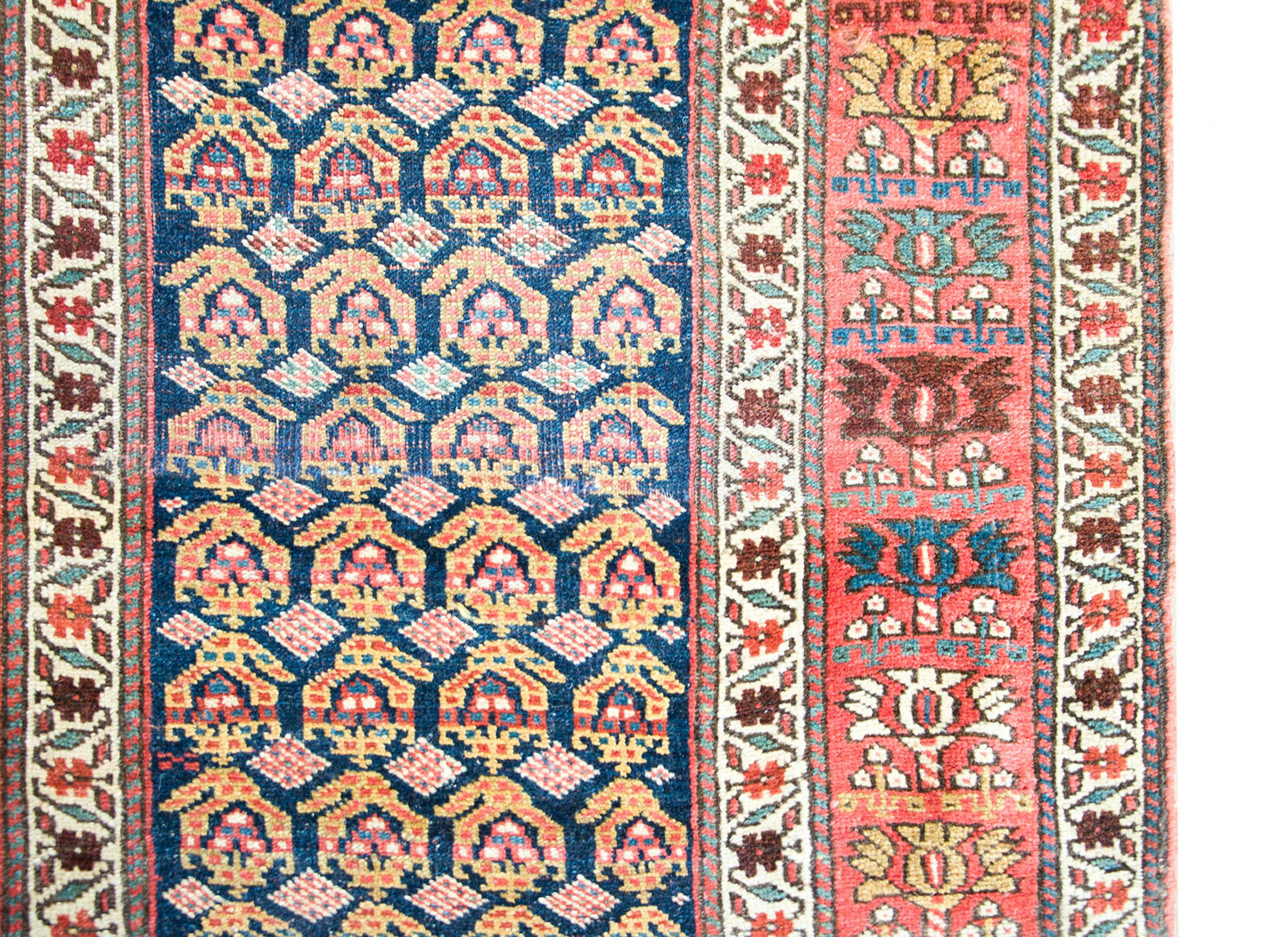 Early 20th Century Persian Bidjar Rug For Sale
