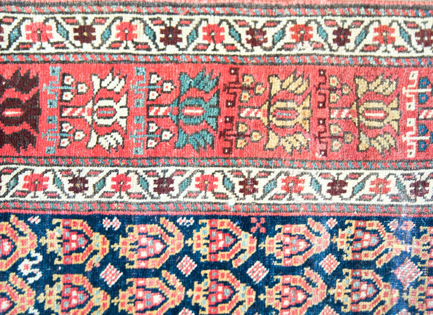 Early 20th Century Persian Bidjar Rug For Sale