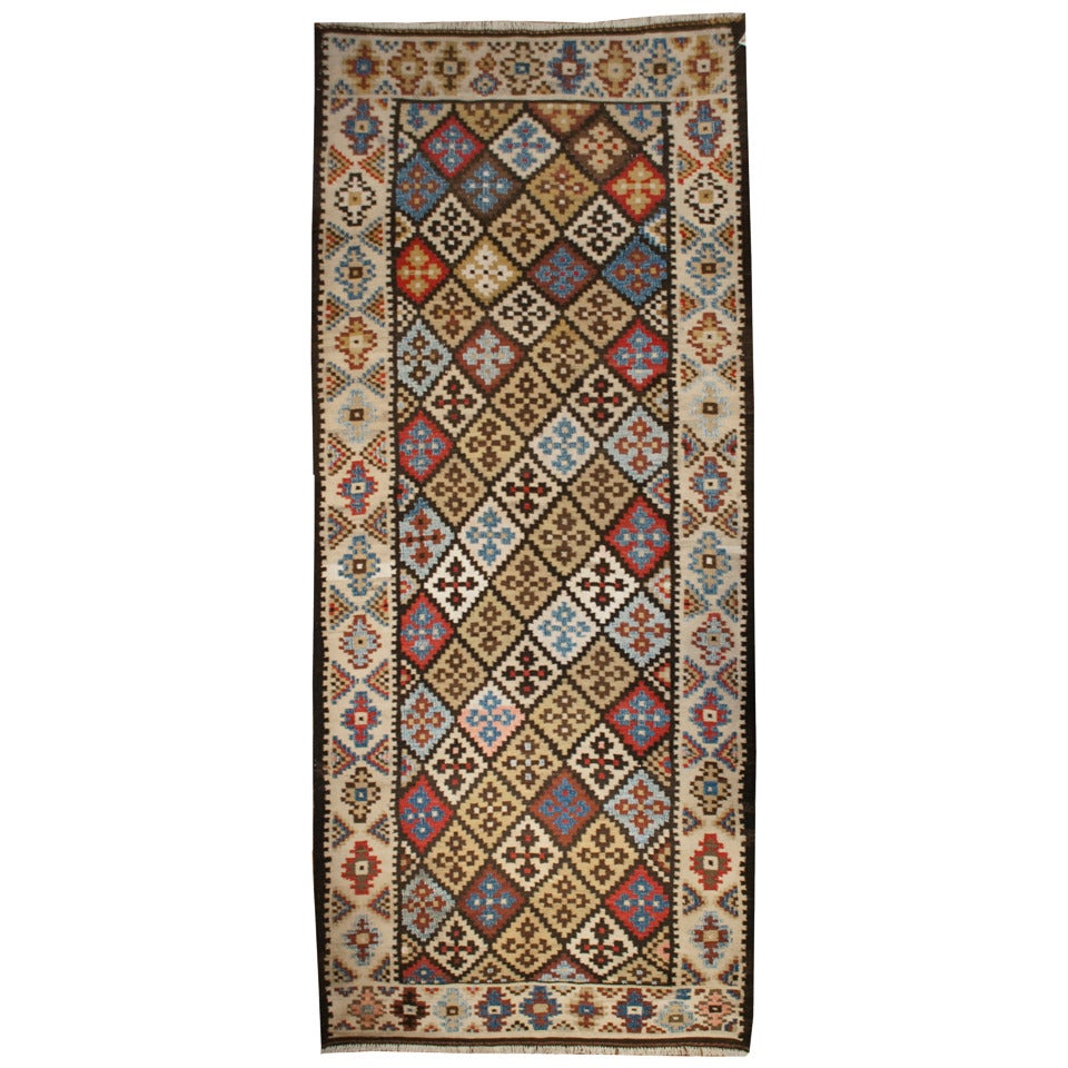 Early 20th Century Saveh Kilim Rug For Sale