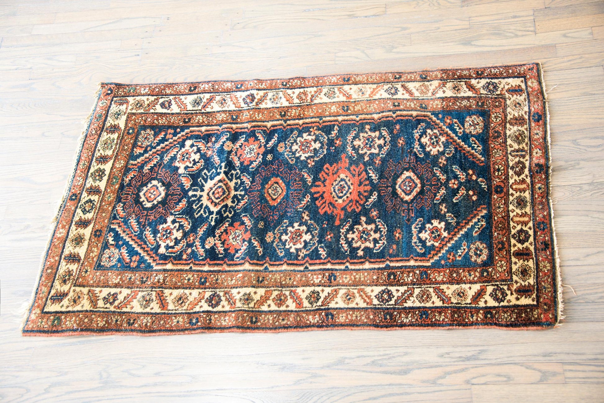 Early 20th Century Hamadan Rug For Sale