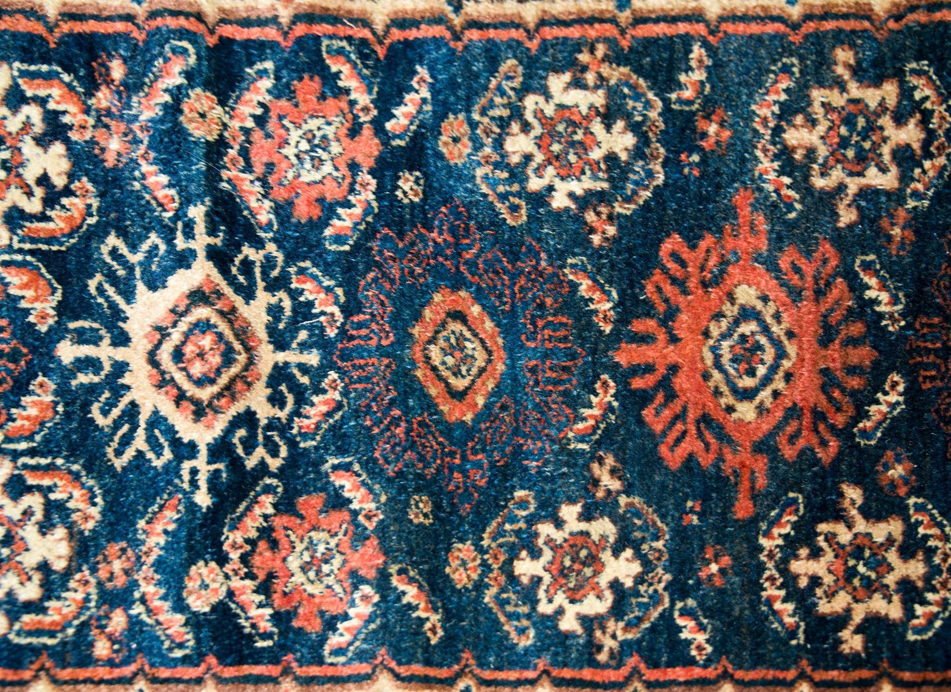 Early 20th Century Hamadan Rug For Sale