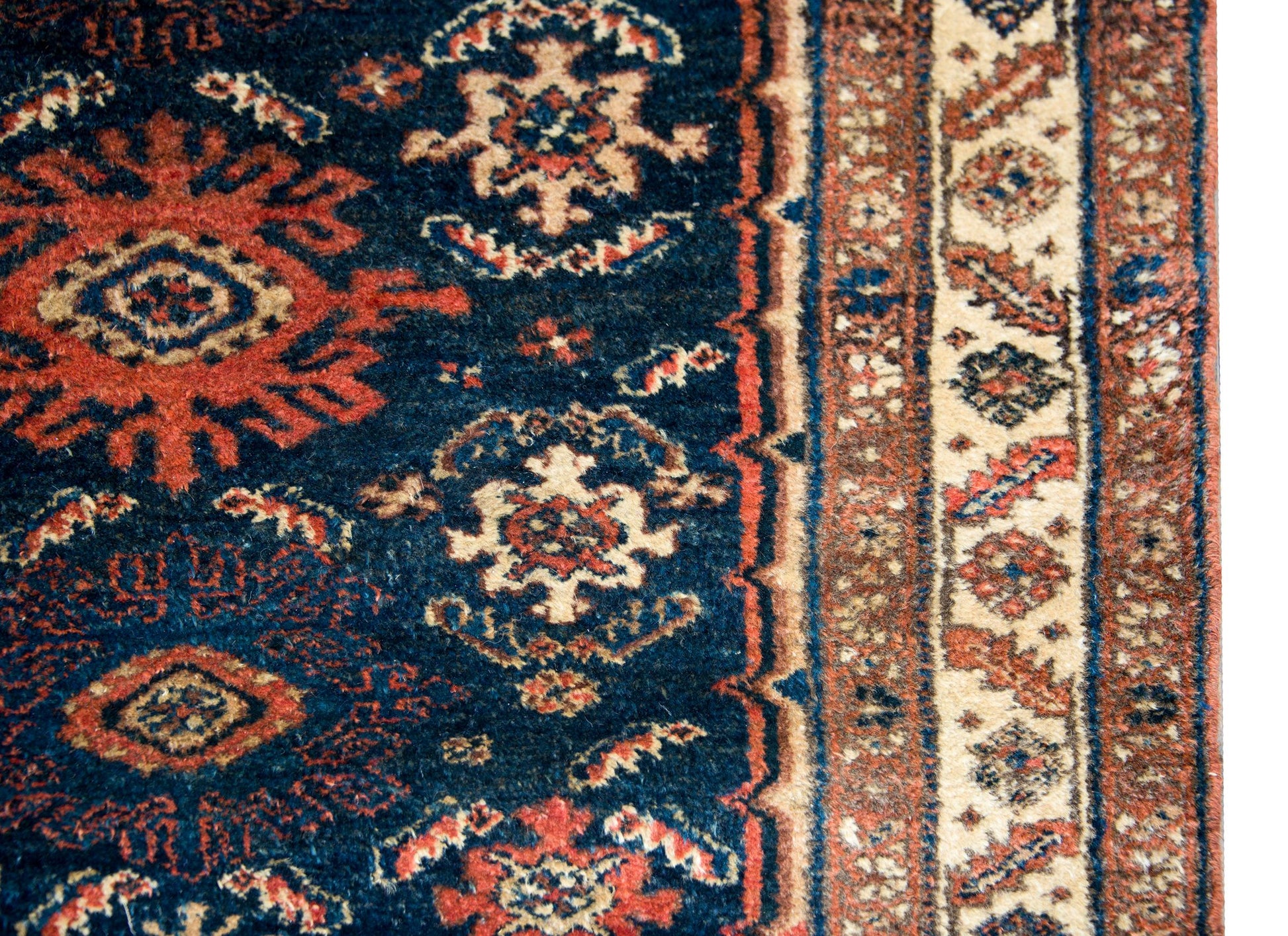 Early 20th Century Hamadan Rug For Sale
