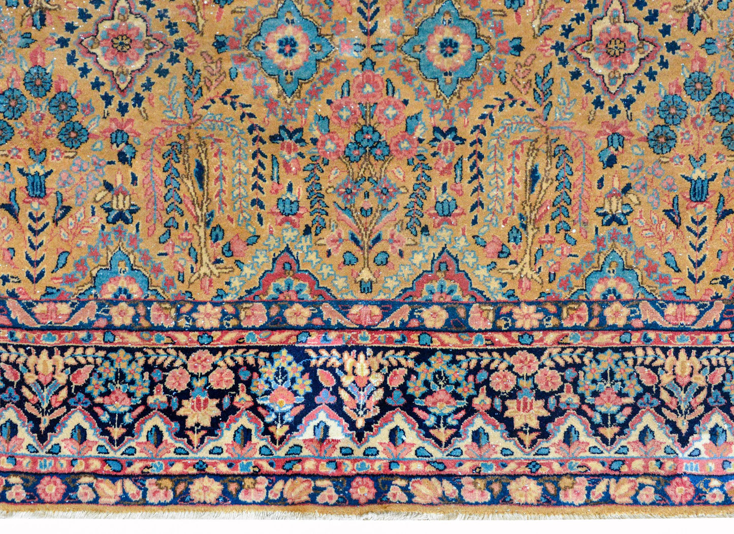 Early 20th Century Sarouk Rug For Sale