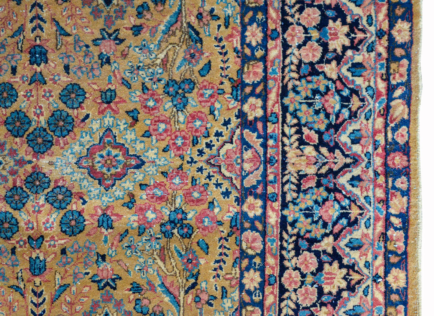 Early 20th Century Sarouk Rug For Sale