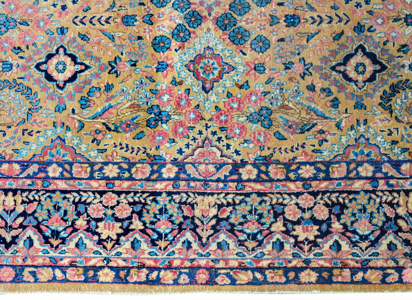Early 20th Century Sarouk Rug For Sale