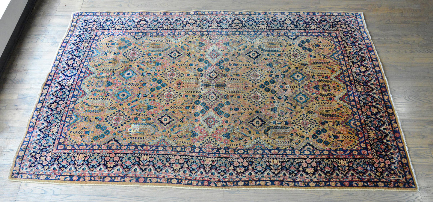 Early 20th Century Sarouk Rug For Sale
