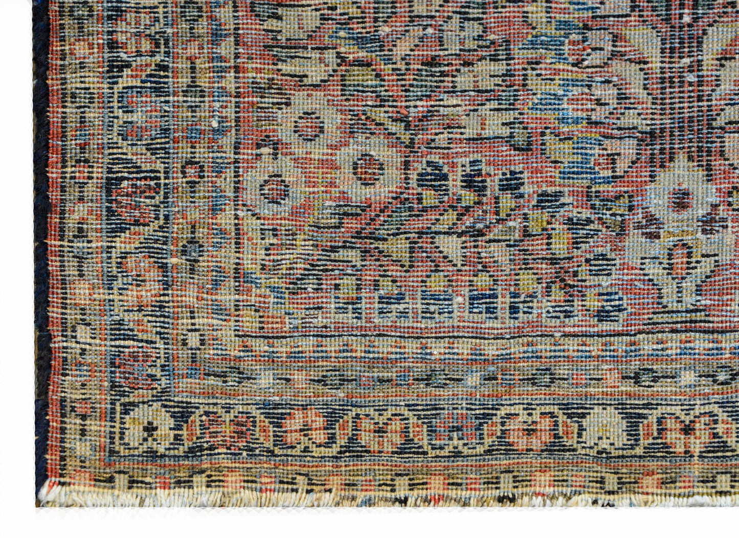 Early 20th Century Sarouk Rug For Sale