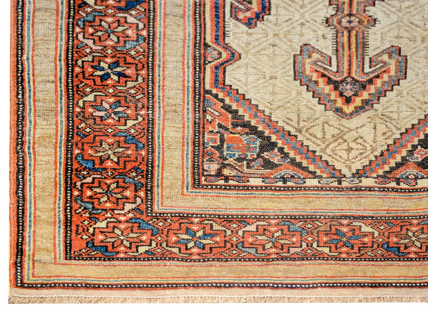 Gorgeous Late 19th Century Serab Rug For Sale