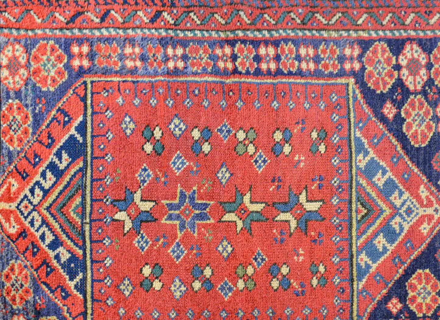 Early 20th Century Sparta Rug For Sale