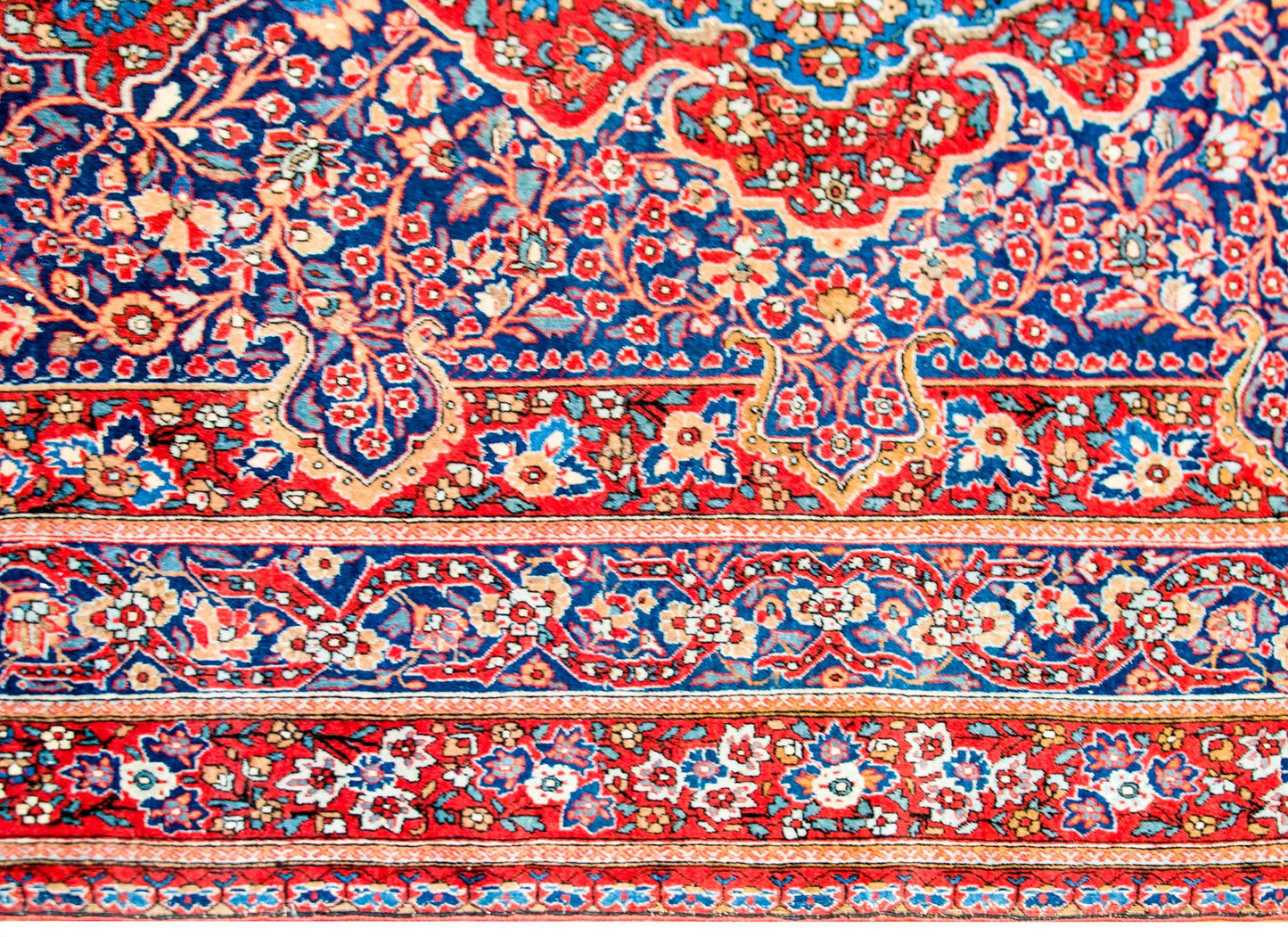 Exceptional Early 20th Century Kashan Rug For Sale