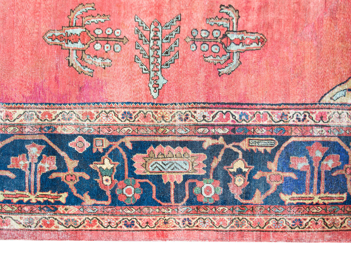 Early 20th Century Persian Sultanabad Rug For Sale