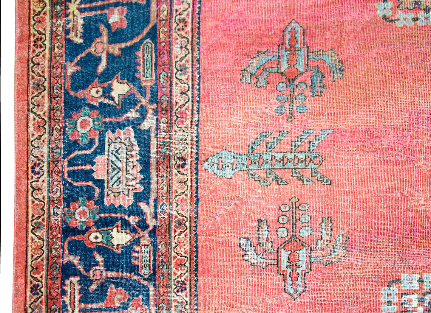 Early 20th Century Persian Sultanabad Rug For Sale
