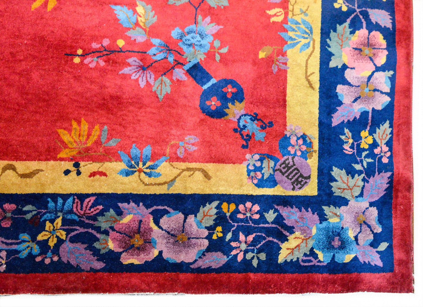 Beautiful Early 20th Century Chinese Art Deco Rug For Sale