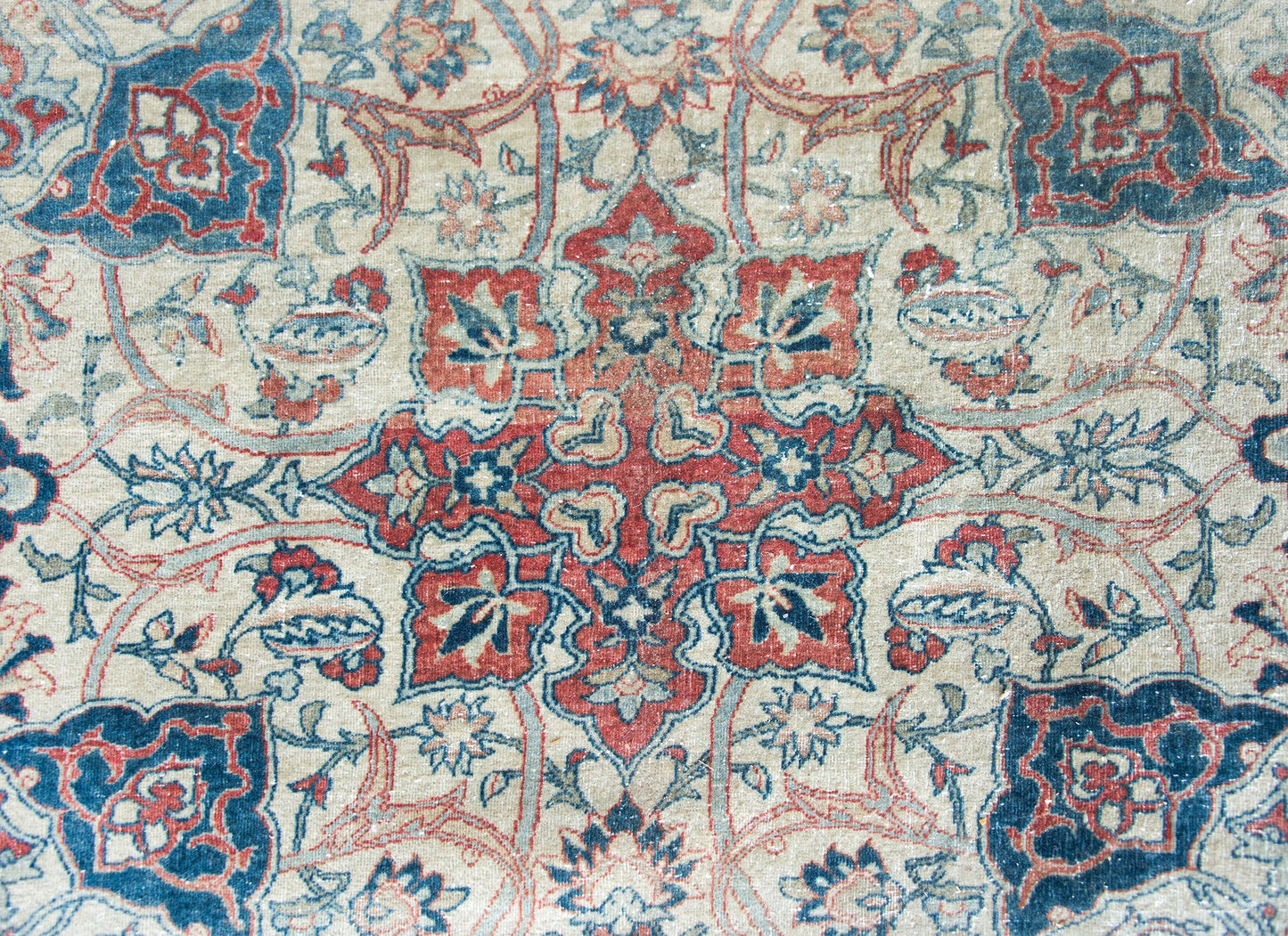 Late 19th Century Persian Isfahan Rug For Sale