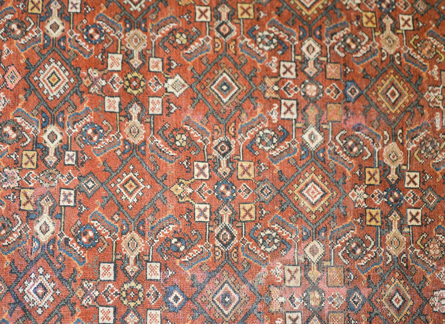 Early 20th Century Mahal Rug For Sale