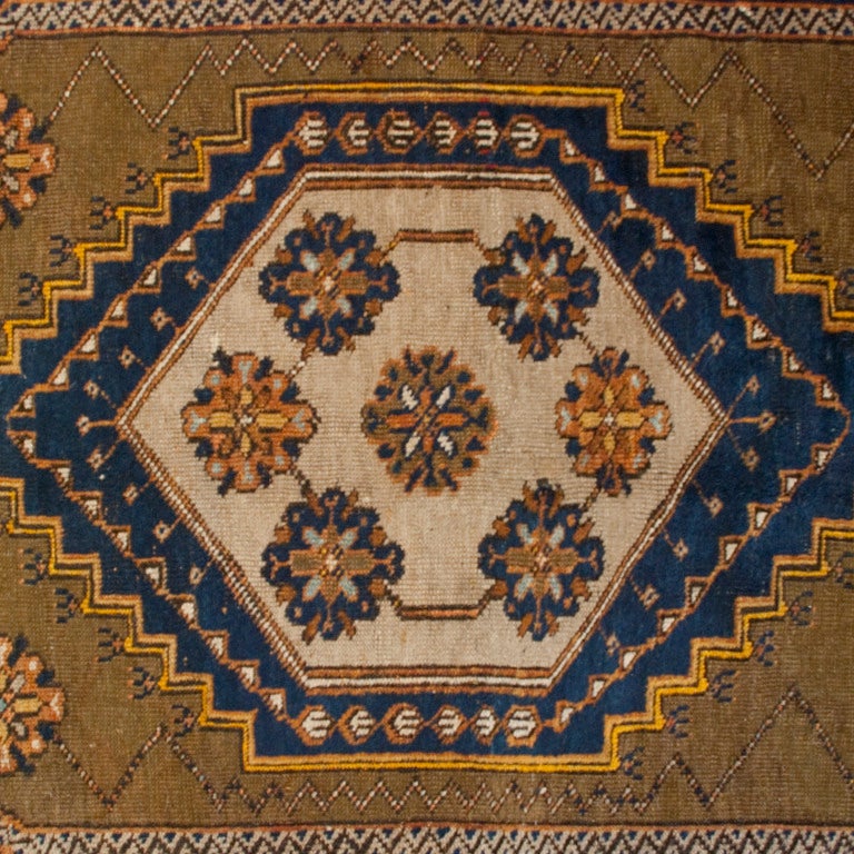Early 20th Century Afshar Carpet For Sale
