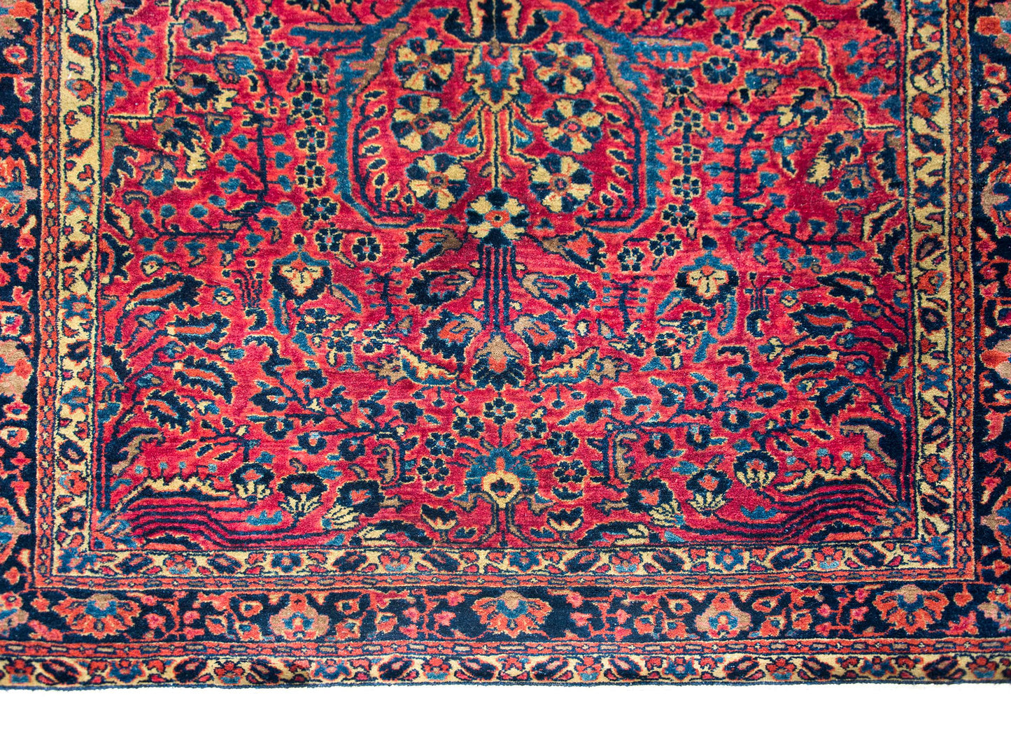 Early 20th Century Persian Sarouk Rug For Sale