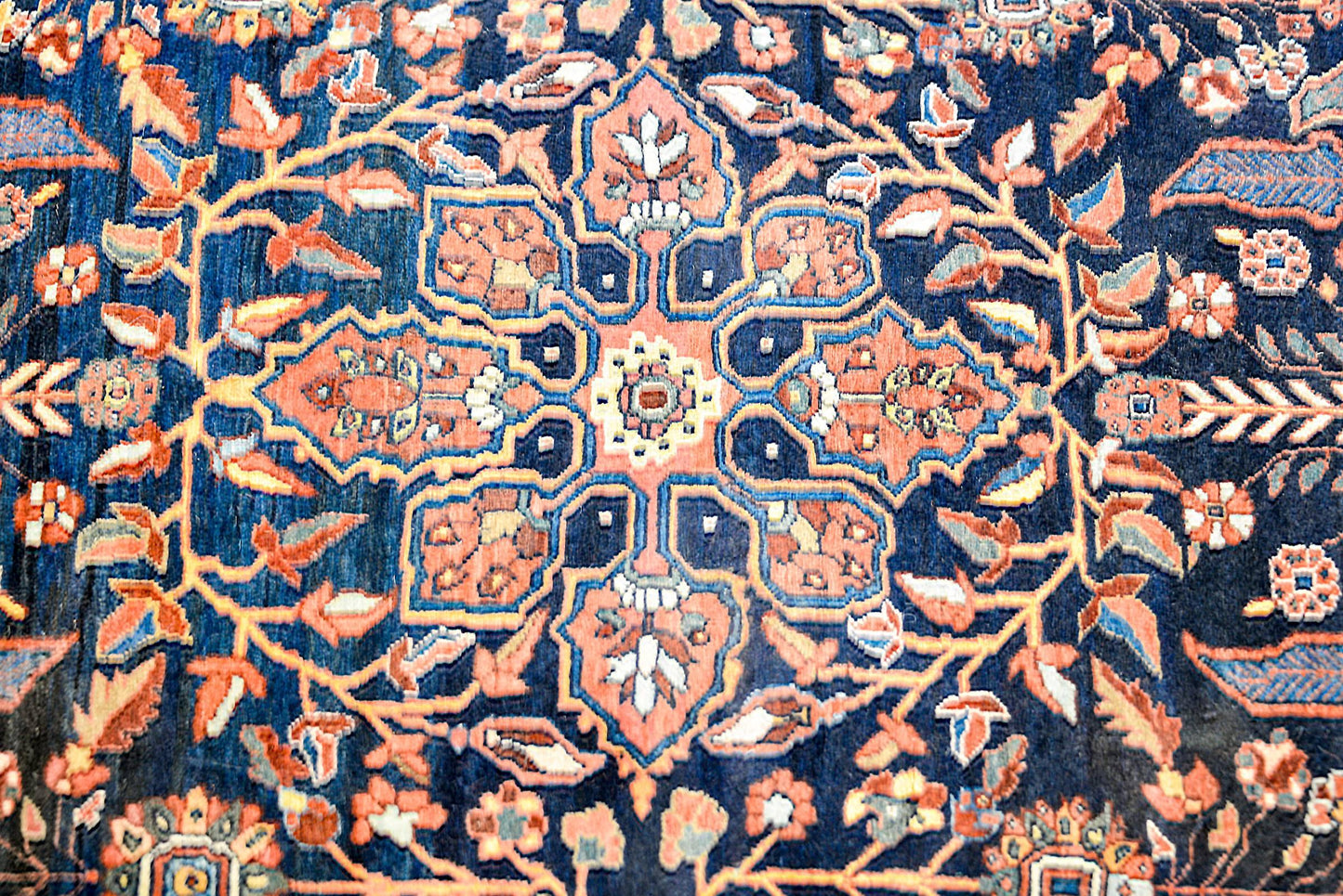 Amazing Early 20th Century Sarouk Rug For Sale